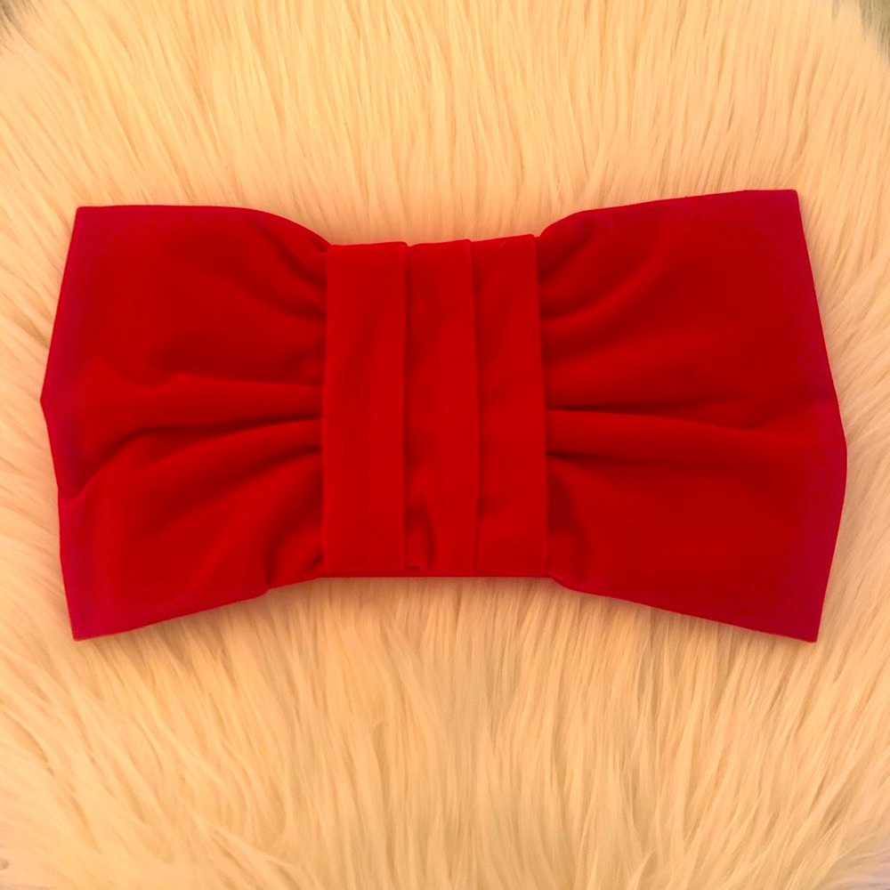 NWT Shiraleah red velvet bow clutch